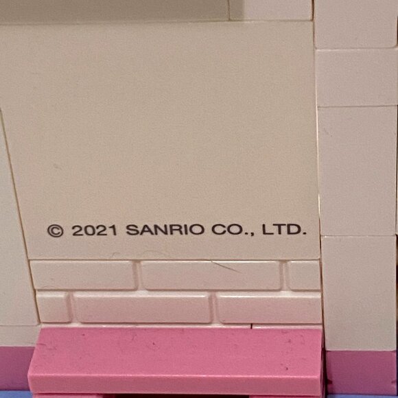 Keeppley Sanrio My Melody Sweet Ice Cream House K20808 Incomplete Set - Picture 6 of 9